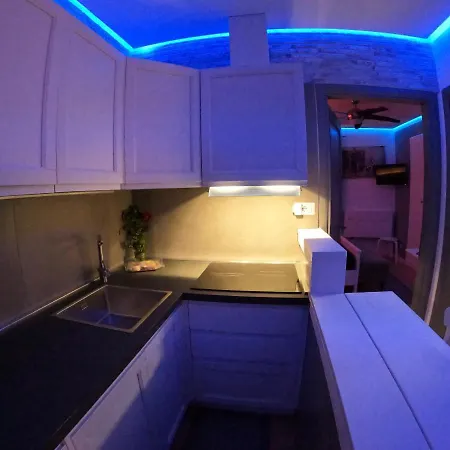 New Central Apartment *