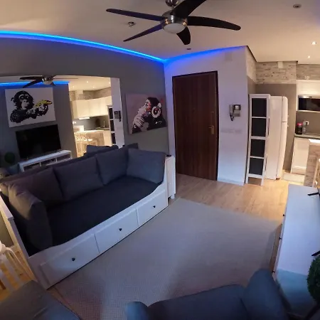 New Central Apartment *